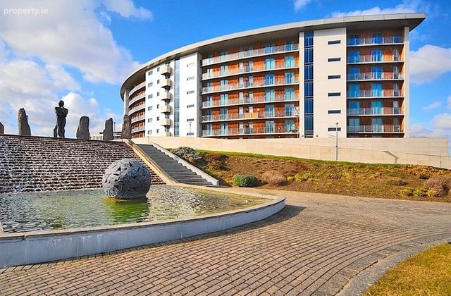 The Crescent Building, Park West Pointe, Yeats Way, Park West Business Park, Dublin 12, Park West, Dublin 12 - Click to view photos