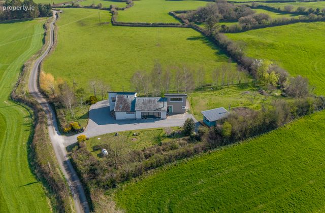 Ryehill, Ballinderry, Nenagh, Co. Tipperary, Ballinderry, Co. Tipperary - Click to view photos