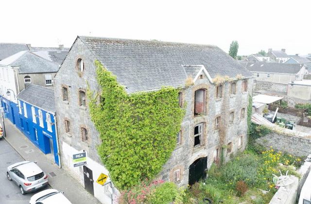 Wolfe Tone Street, Kilmallock, Co. Limerick, Kilmallock, Co. Limerick - Click to view photos