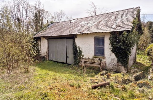 Old Schoolhouse, Gubnageer, Rossinver, Co. Leitrim - Click to view photos