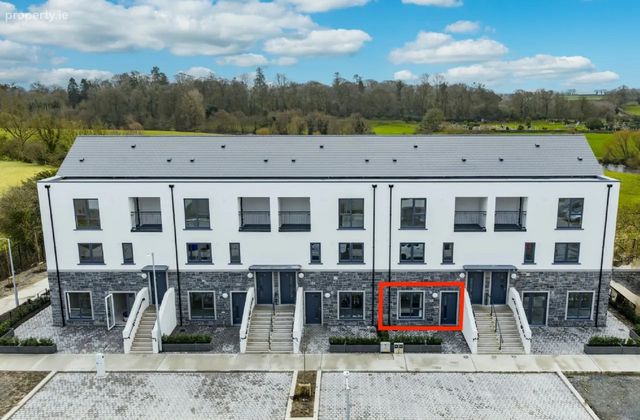 Riverside Manor, Kilcullen, Co. Kildare - Click to view photos