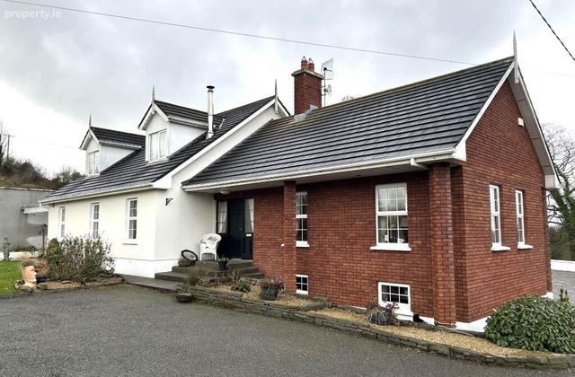 Birr Road, Dromakeenan, Roscrea, Co. Tipperary, Boheraphuca, Co. Offaly - Click to view photos