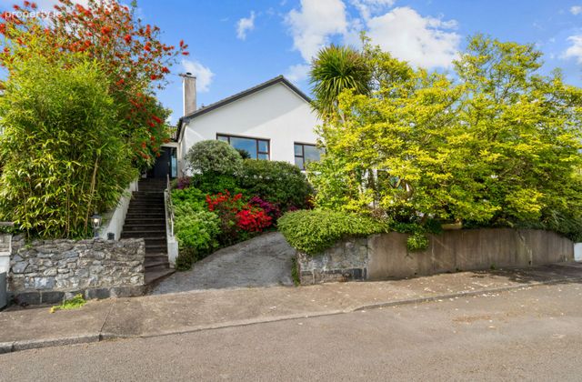5 Dunmanway Road, Bandon, Bandon, Co. Cork - Click to view photos