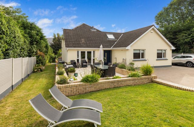 Cloona, Glencap Road, Kilmacanogue, Co. Wicklow, Kilmacanogue, Co. Wicklow - Click to view photos