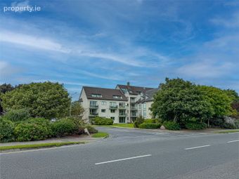 11 Aras Na Tra, Cois Cuain, Salthill, Galway, Salthill, Co. Galway - Image 2