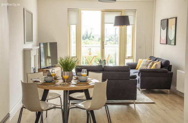 3 Bed Duplex House, Carton Grove, Maynooth, Co. Kildare - Click to view photos