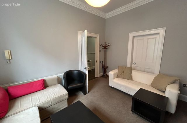 Pembroke Street Lower, Dublin 2 - Click to view photos