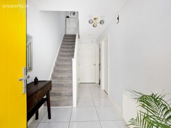 10 Stratton Close, Adamstown Square, Lucan, Co. Dublin - Image 2
