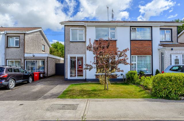 12 Ashgrove Lawn, Carrigaline, Co. Cork - Click to view photos