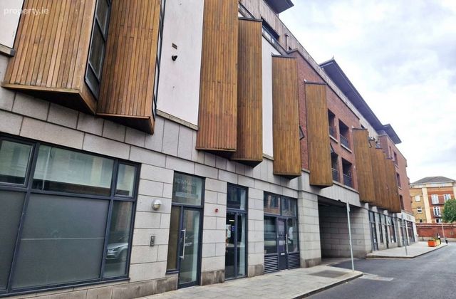 Apartment 23, Newmarket Hall, The Coombe, Dublin 8 - Click to view photos
