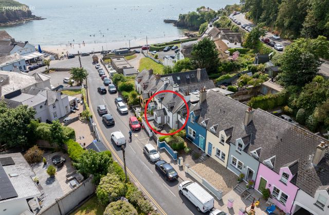Martha's Cottage, 5 Curraghmore Terrace, Dunmore East, Co. Waterford - Click to view photos