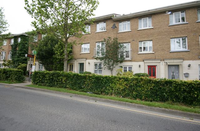 17 Boulevard, French Park, Tyrrelstown, Dublin 15 - Click to view photos