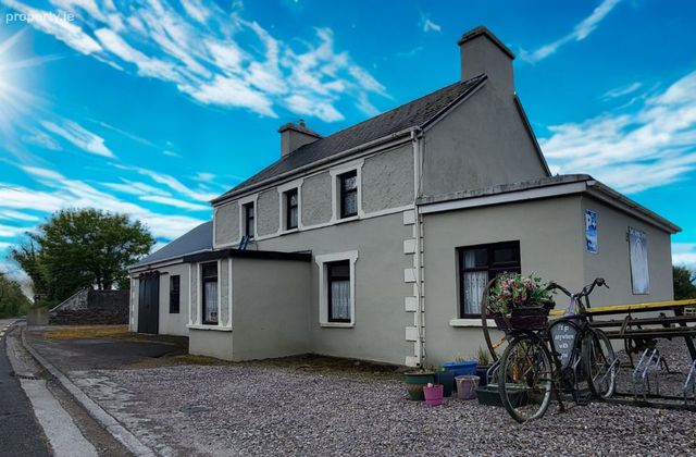 The Old Forge, Boolteens Village, Castlemaine, Co. Kerry - Click to view photos