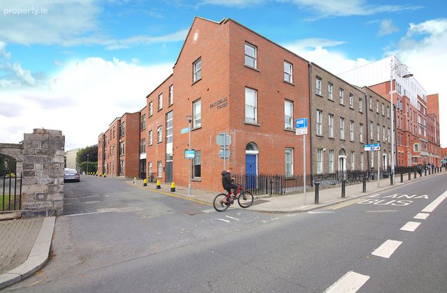 Apartment 15, Blackhall Court, Arbour Hill, Dublin 7 - Click to view photos