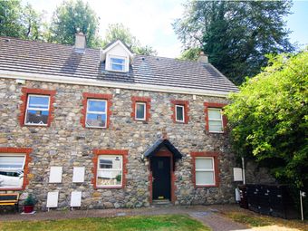 2 Homeville Court, Knocklyon, Dublin 16, Knocklyon, Dublin 16 - Image 2