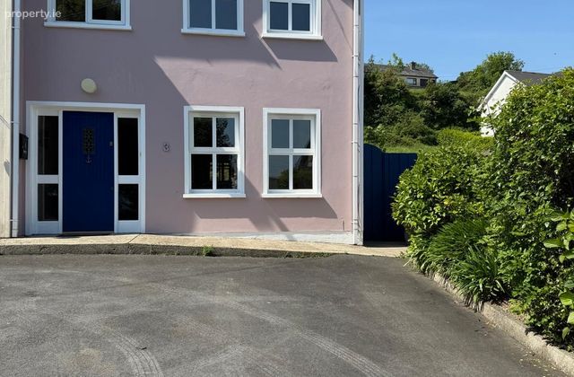 3 Chapel Hill, Carlingford, Co. Louth - Click to view photos