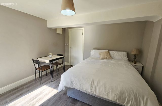 Belgrave Square, Rathmines, Dublin 6 - Click to view photos