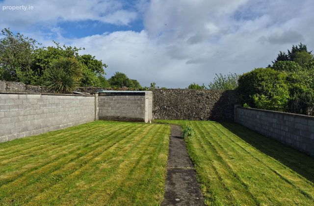 Beech Court, Crowe Lane, Portarlington, Co. Laois - Click to view photos