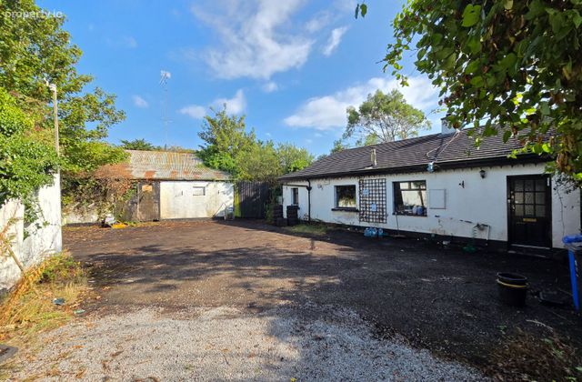 Redbog Road, Dunshaughlin, Co. Meath - Click to view photos