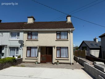 4 Saint Joseph's Villas, Curraheen, Ballinveiltig, Co. Cork - Image 2
