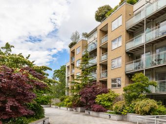 12 Alexandra Walk, Adelaide Square, Whitefriar Street, Dublin 8, Dublin 8
