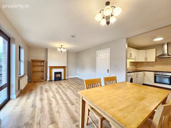 28 Ballycasey Crescent, Shannon, Co Clare, Shannon, Co. Clare - Image 5