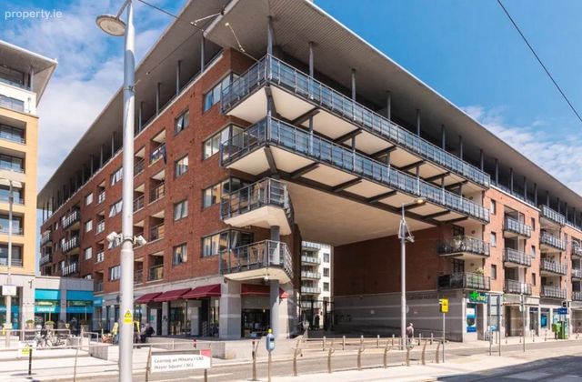 Achill House, Custom House Square, Mayor Street Lo, IFSC, Dublin 1 - Click to view photos