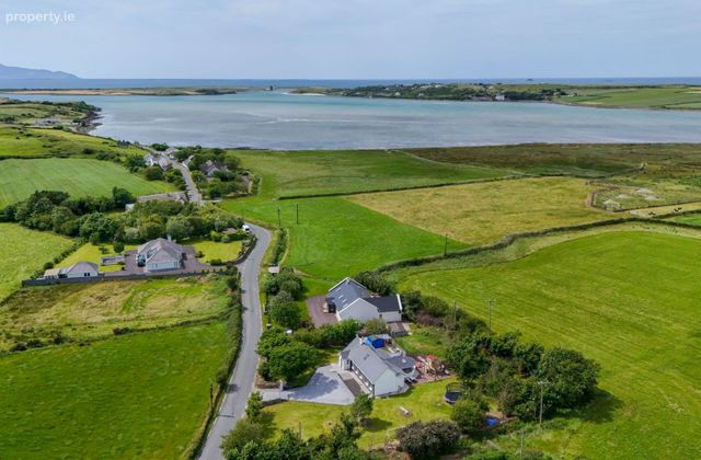 Harbour View, Chapeltown, Ballyea, Fenit, Fenit, Co. Kerry - Click to view photos