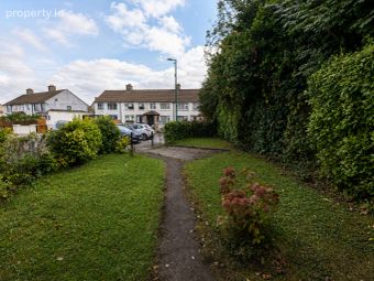 65 Walkinstown Park, Walkinstown, Dublin 12 - Image 2