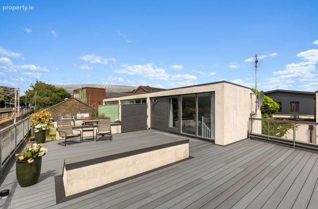 1c Railway Cottages, Sandymount, Dublin 4, Sandymount, Dublin 4 - Click to view photos