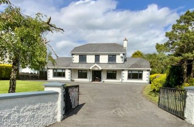 Springfield House, Kilbride, Arklow, Co. Wicklow - Click to view photos