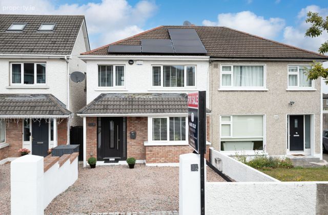32 Balally Grove, Dundrum, Dublin 16 - Click to view photos