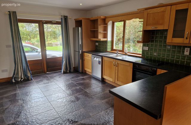 Druminwonagh, Lodge Road, Westport, Co. Mayo - Click to view photos