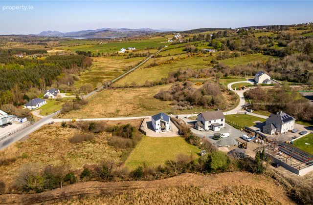 Leiter, Kilmacrennan, Co. Donegal, Ramelton, Co. Donegal - Click to view photos