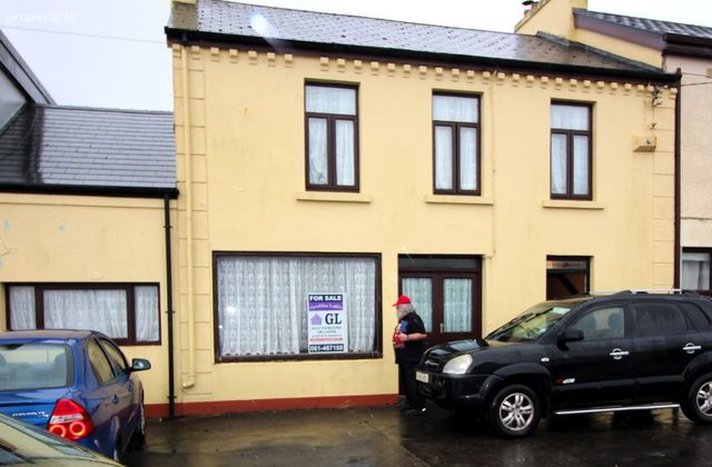 Church Road, Ballybunnion, Ballybunion, Co. Kerry - Click to view photos