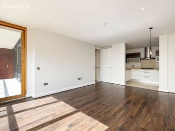 Apartment 8, Sapphire, The Grange, Brewery Road, Stillorgan, Leopardstown, Dublin 18 - Image 3