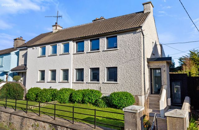 16 Glenalua Road, Killiney, Co Dublin, Killiney, Co. Dublin - Click to view photos