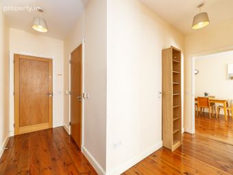 16 Hyde Court, Townsend Street, Dublin 2, Dublin 2 - Image 2