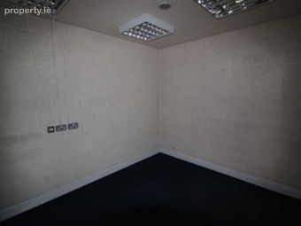 9-10 Beech Logistic Centre Smithstown Business Par, Shannon, Co. Clare, Shannon, Co. Clare - Image 3