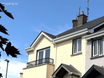 5 An Sr&uacute;than, Cross Street, Loughrea, Co. Galway