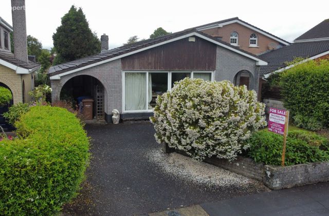 Valencia, 27 Upper Kensington, Clarke's Hill, Rochestown, Co. Cork - Click to view photos