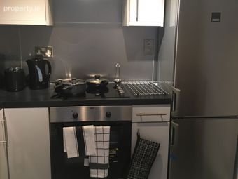Apartment 11, 24/25 Pearse Square, Dublin 2, Grand Canal Dock, Dublin 2 - Image 3