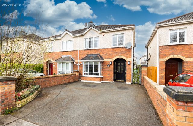 30 The Drive, Pheasant Run, Clonee, Dublin 15 - Click to view photos