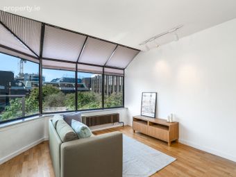 Apartment 12, Abbey Court Apartments, Block G, Irish Life Centre, Dublin 1 - Image 2