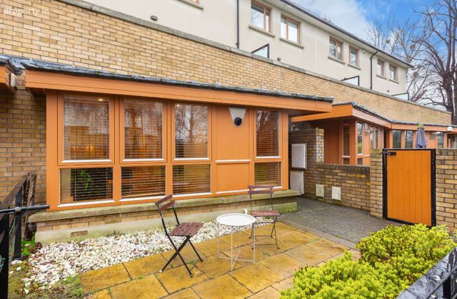 65 Milltown Avenue, Mount Saint Annes, Milltown, Dublin 6 - Click to view photos