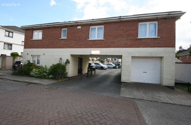 1 Bealing Walk, Bealing Village, Tyrrelstown, Dublin 15 - Click to view photos