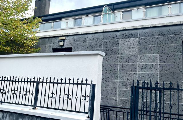 Apartment 2, Gort An Tsamhraidh, Claregalway Shopping Centre, Claregalway, Co. Galway - Click to view photos