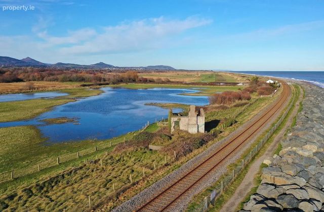 The Cable Hut, Sea Road, Newcastle, Co. Wicklow - Click to view photos