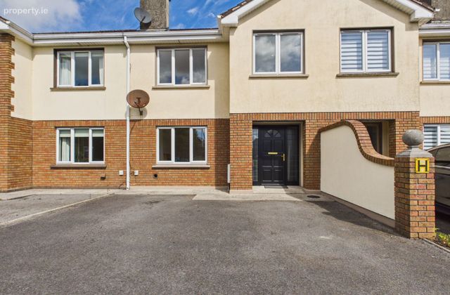 17 Bramble Lane, Limerick Road, Ennis, Co. Clare - Click to view photos