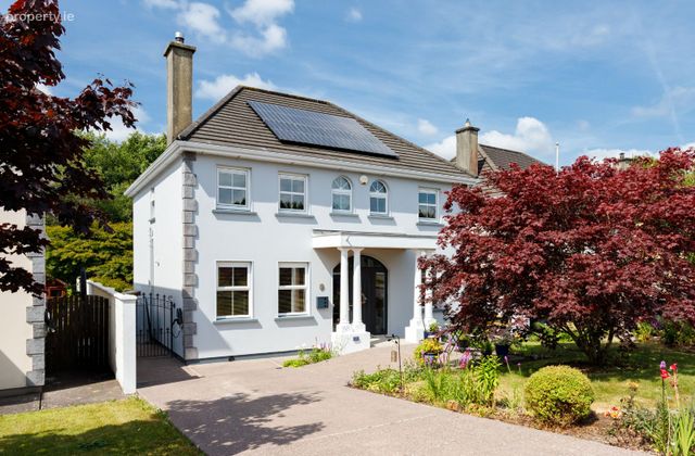7 Millbrook Close, Millstreet Road, Macroom, Co. Cork - Click to view photos